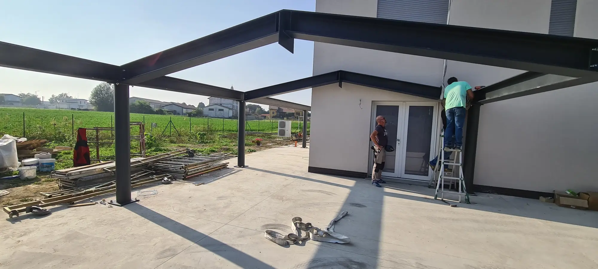 capannoni metallici modena