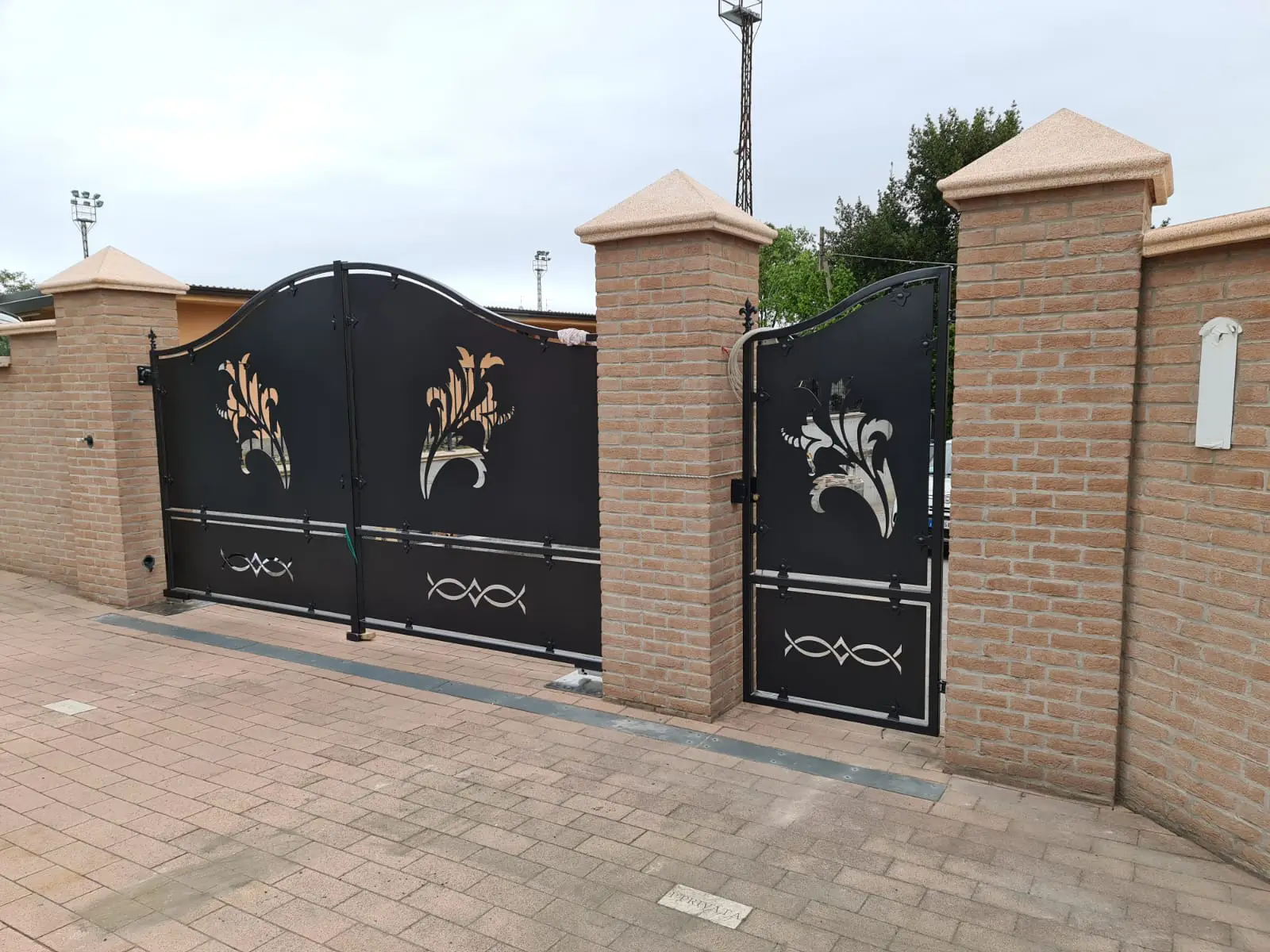 cancelli in acciaio mantova