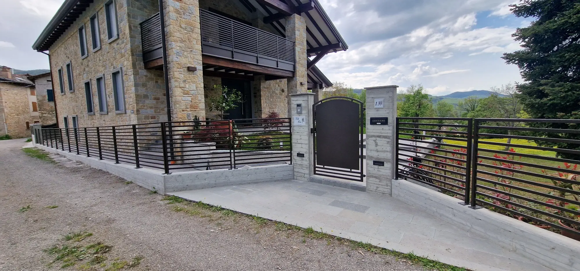 cancelli in acciaio mantova