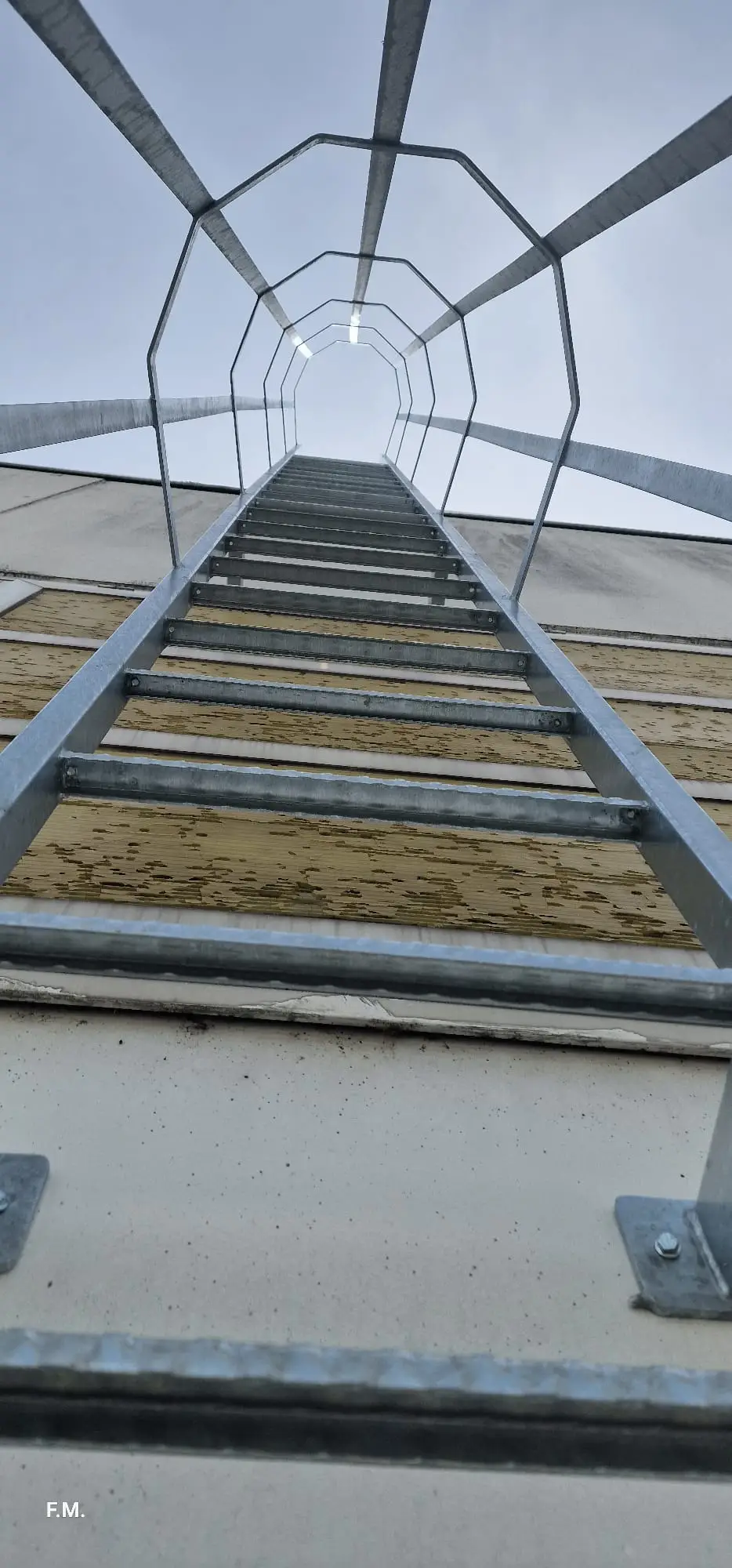 scale in ferro zincato per esterni reggio parma